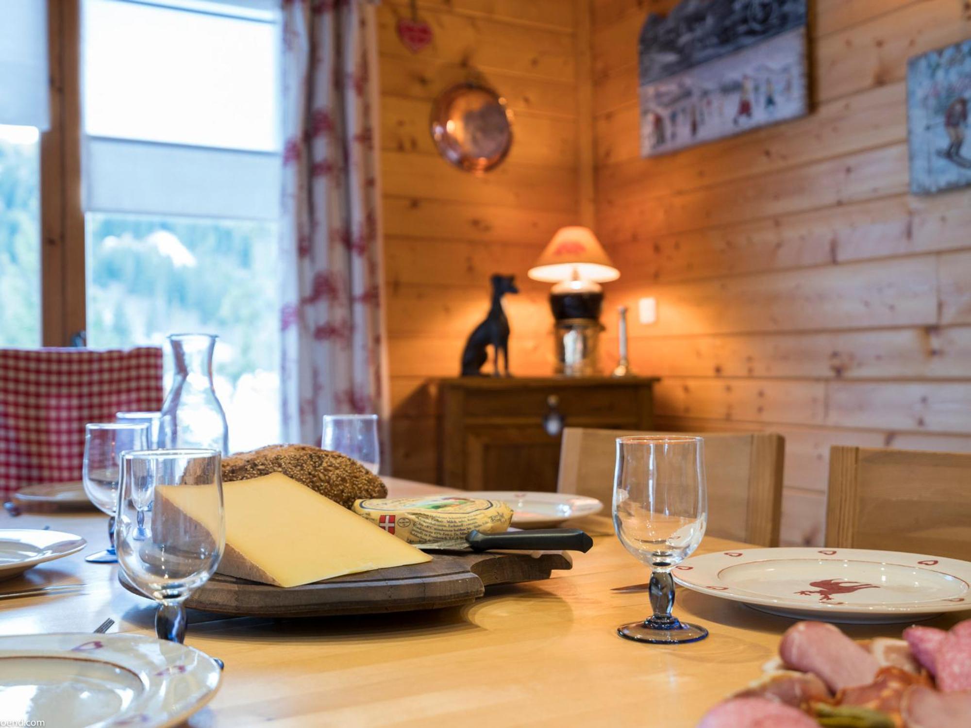 Chalé Cosy A La Tania - Ideal Pour Familles Et Amis, Aux Pieds ! - Fr-1-575-31
